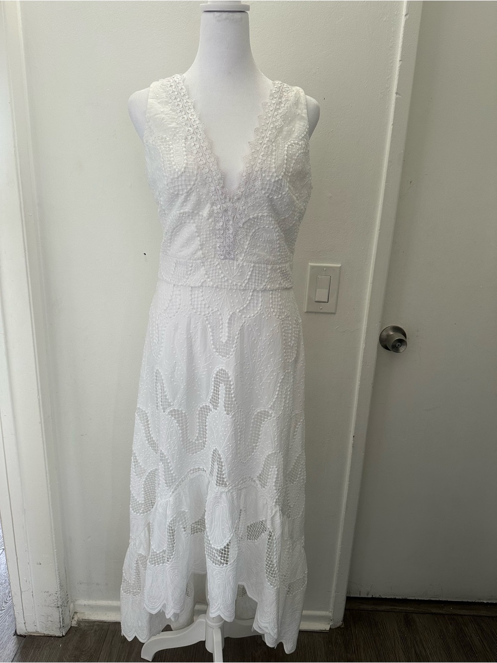 NWT Marciano by Guess White Lace High-Low Maxi Dress Size 6 -100% Cotton